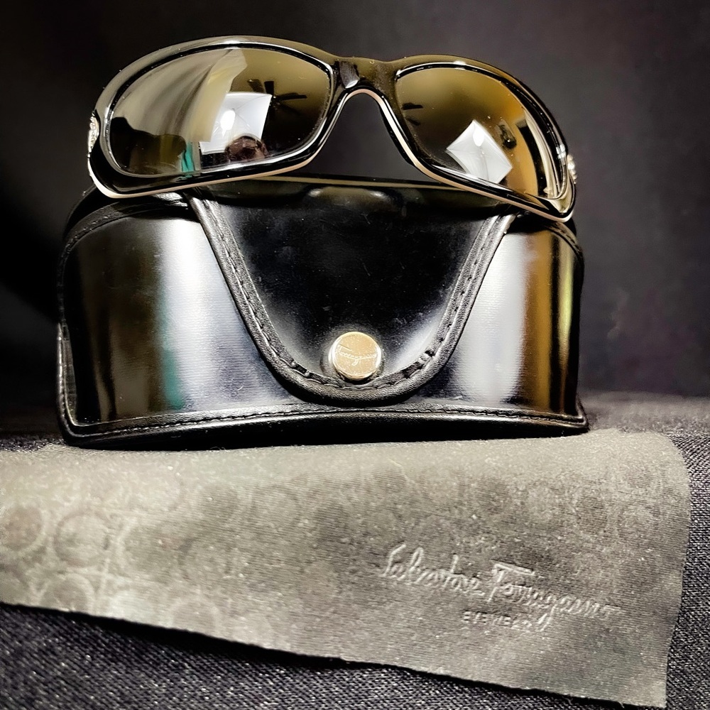 🔥SOLD!!!🔥 Salvatore Ferragamo Luxury Eyewear